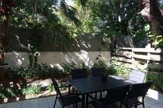 Building Photo - 3034 SW 27th Ave