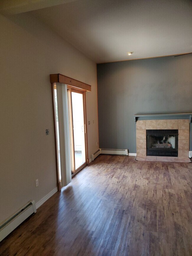 Foto del edificio - 2012 Remington St