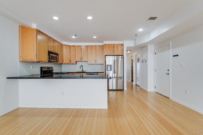 Foto del edificio - 402 Madison St