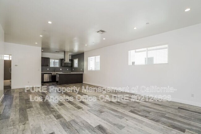 Foto del edificio - 1340 N Kenmore Ave