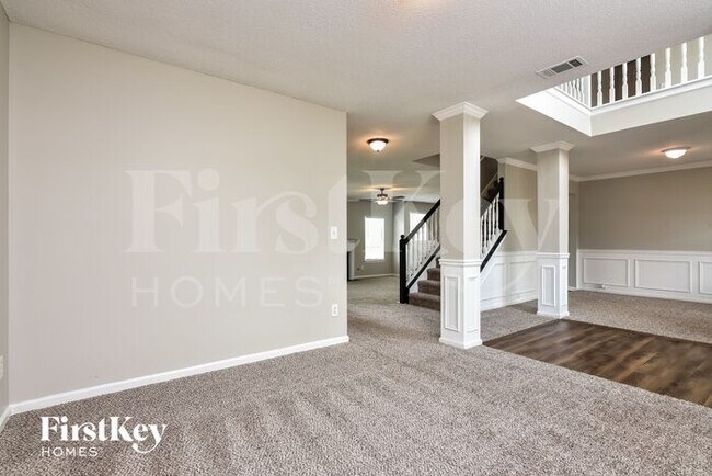 Building Photo - 1237 Tree Leaf Ln