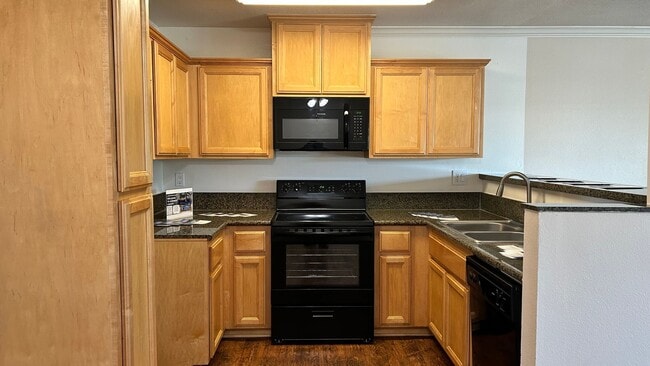 Interior Photo - Summer Crest Apartments