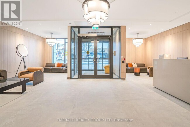 Photo du bâtiment - 556 Marlee Ave