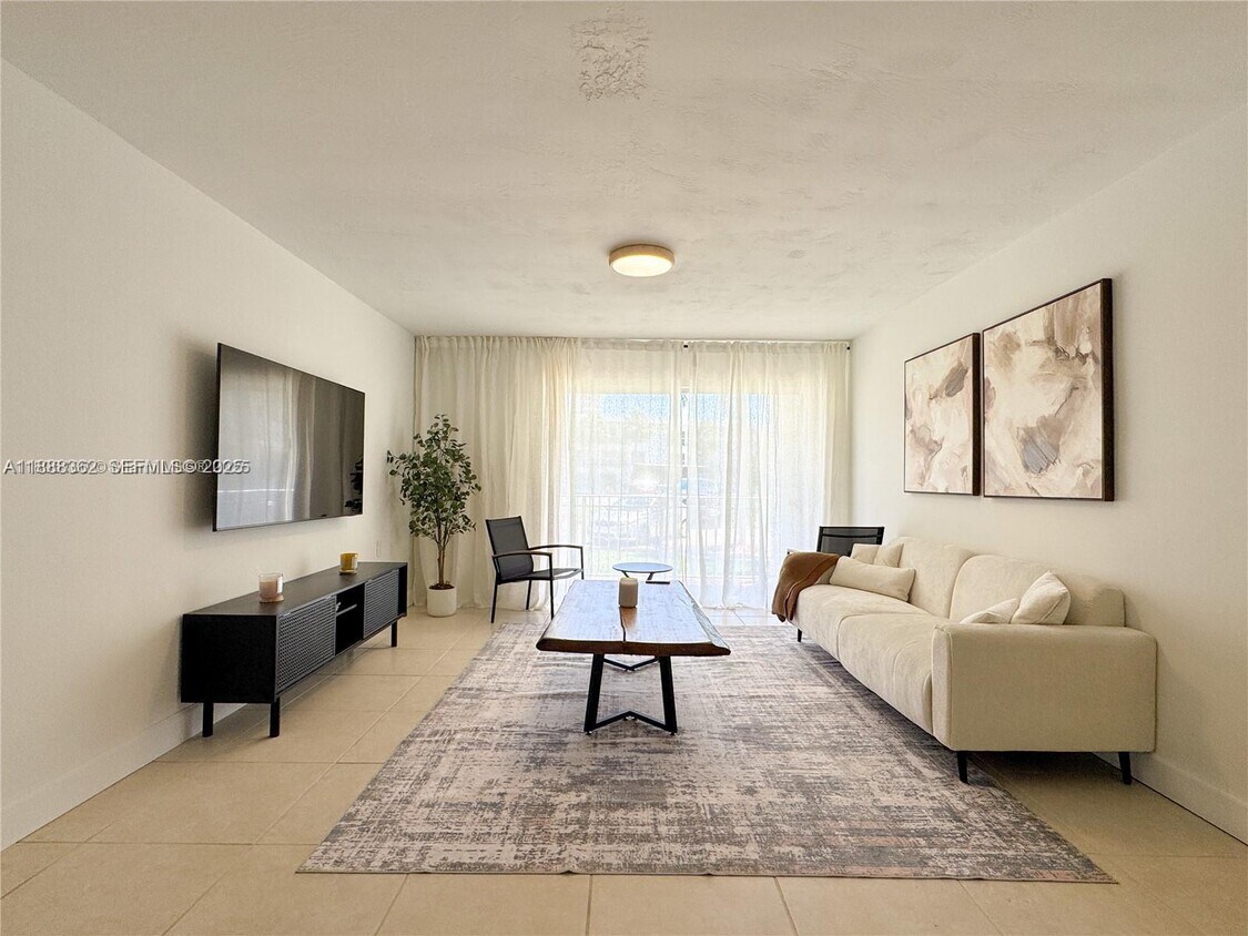 Foto principal - 1631 NE 114th St