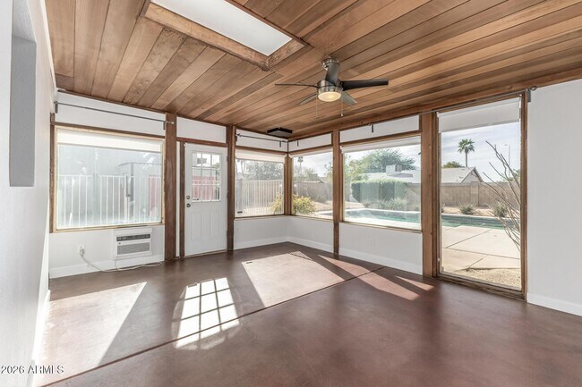 Foto del edificio - 4618 S Calle Los Cerros Dr