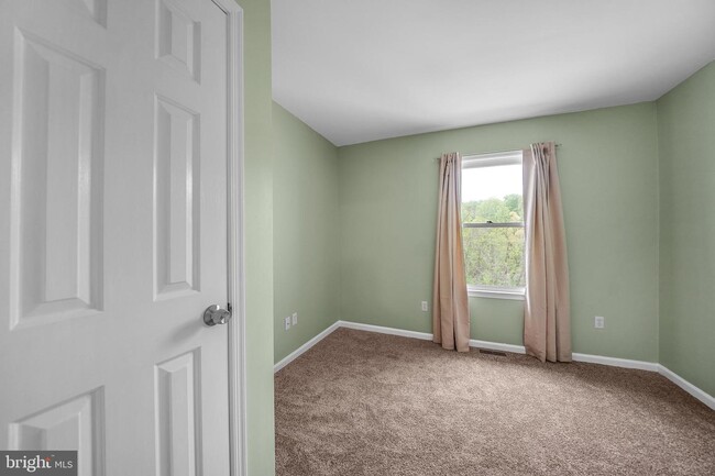 Building Photo - 533 Pickering Station Dr