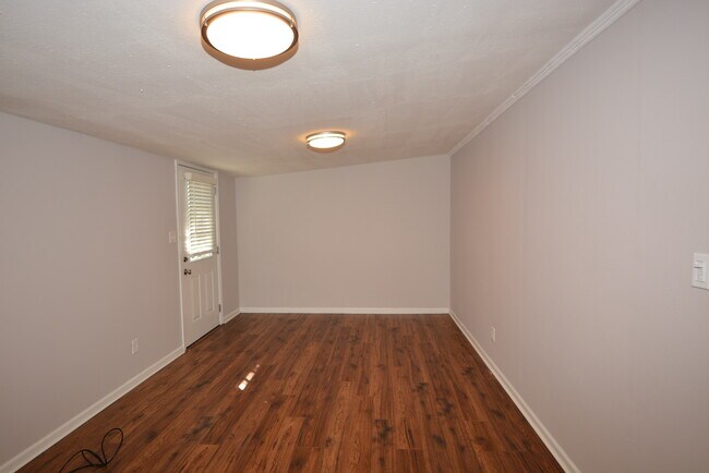 Building Photo - 1150 Beech St