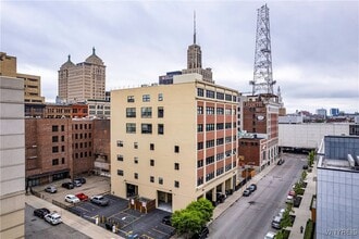 Building Photo - 210 Ellicott St