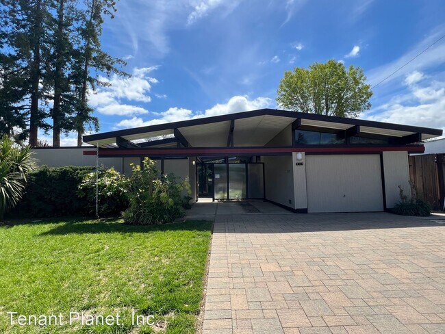 Building Photo - 4 br, 2 bath House - 714 Stendhal Ln