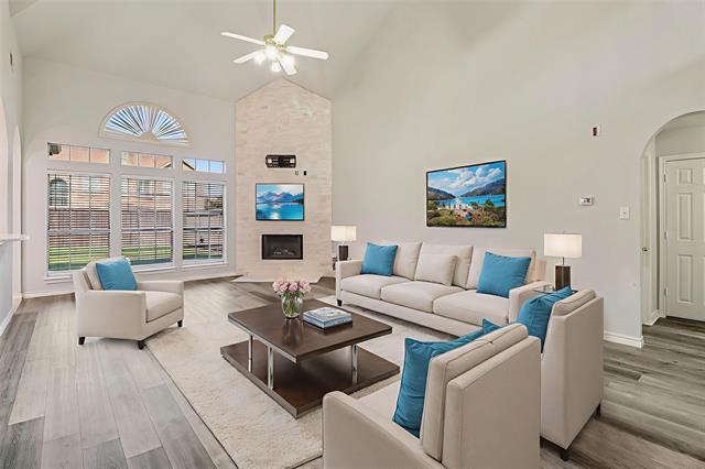 Foto del edificio - 7319 Crane Dr