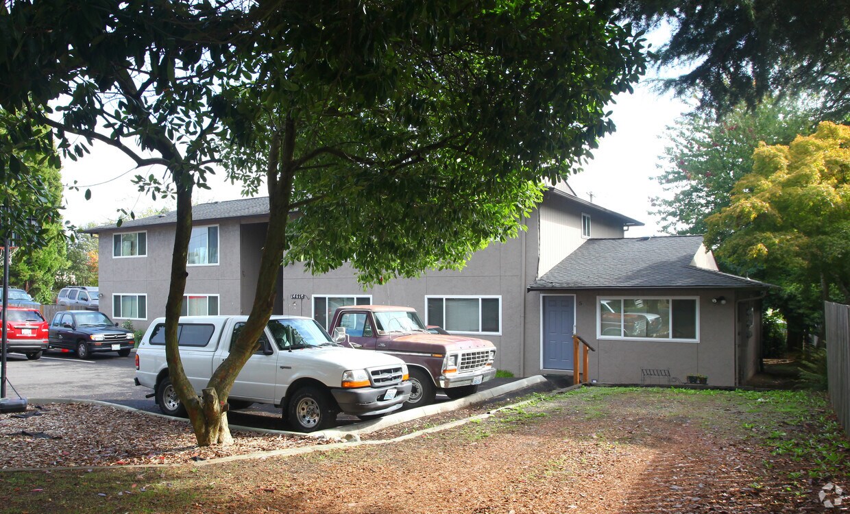Building Photo - 14410 11th Ave
