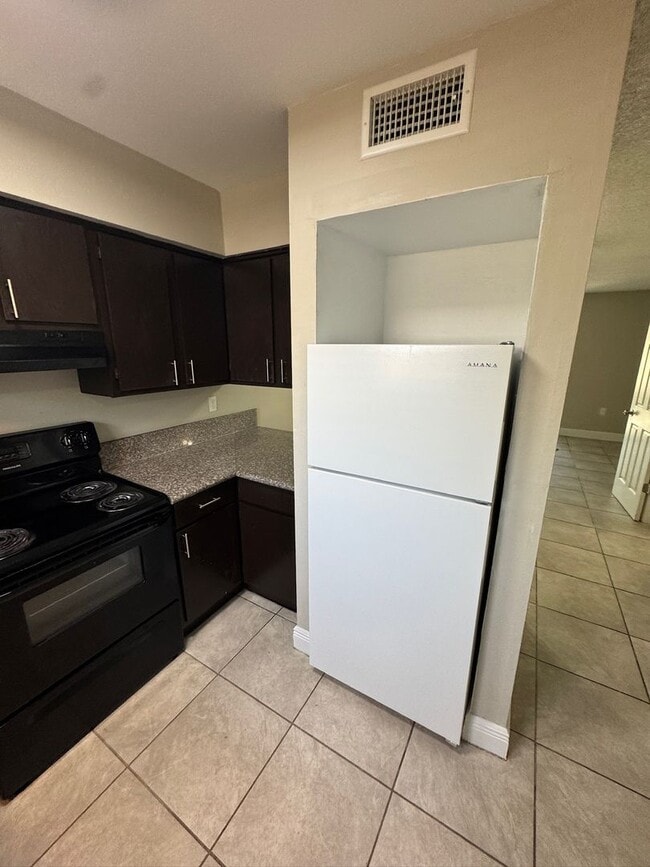 Foto del edificio - 1191 Bentley Rd