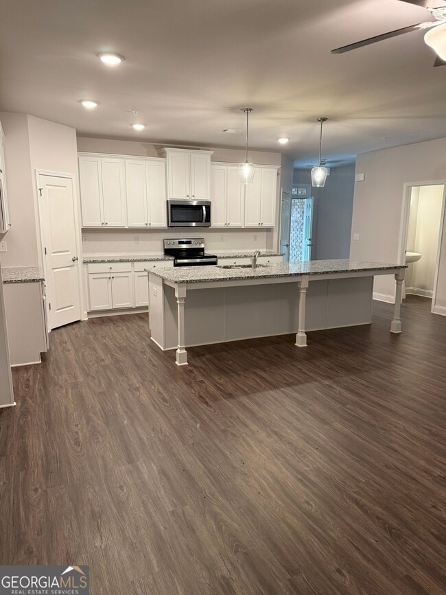 Building Photo - 2576 Mls Cmn Dr