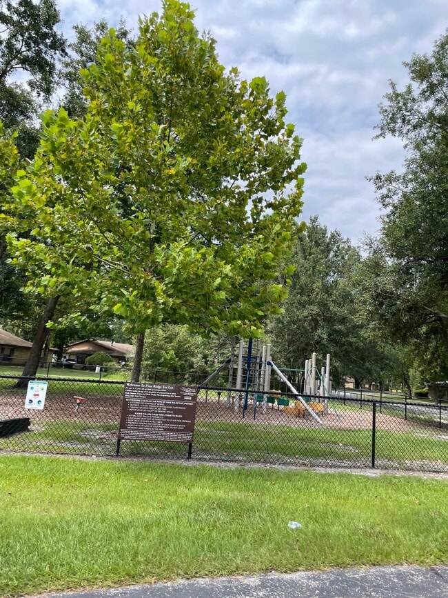 Foto del edificio - 5726 NW 25th Ter