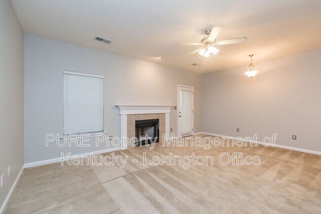 Foto del edificio - 3836 Nadia Ln