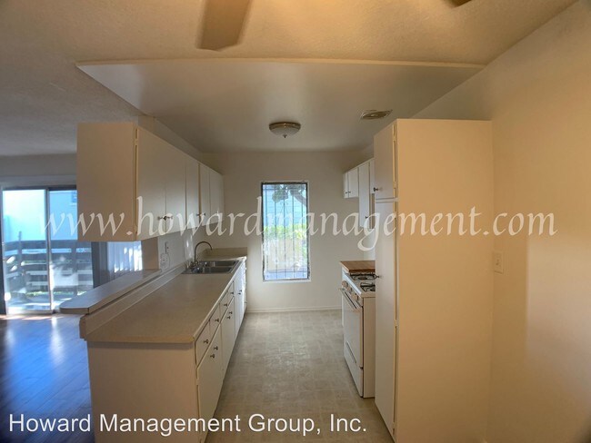 Foto del edificio - 1465 Reeves St