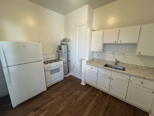 Photo - 4480-4482 Mission Street Apartment