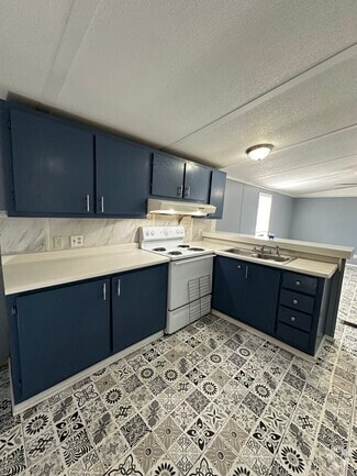 Building Photo - 122 Marsha St