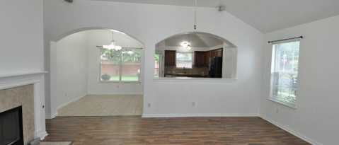 Foto del edificio - 200 Newport Landing Pl