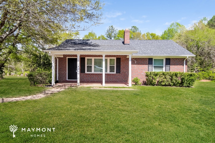 Primary Photo - Charming Home in Spartanburg!