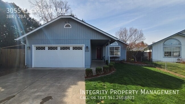 Building Photo - 3055 Clearview Ave