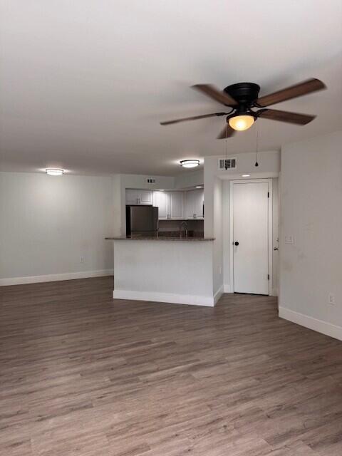 Foto del edificio - 1401 Village Blvd