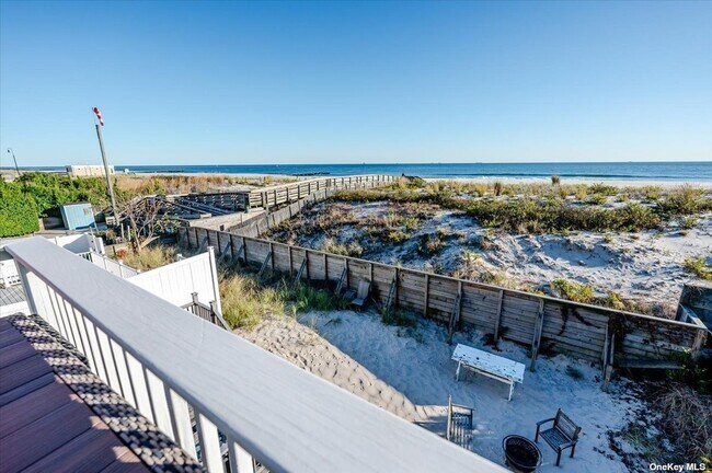 Building Photo - 833 Oceanfront
