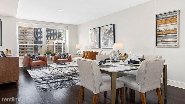 Building Photo - 1 br, 1 bath Condo - 162 East Superior Str...