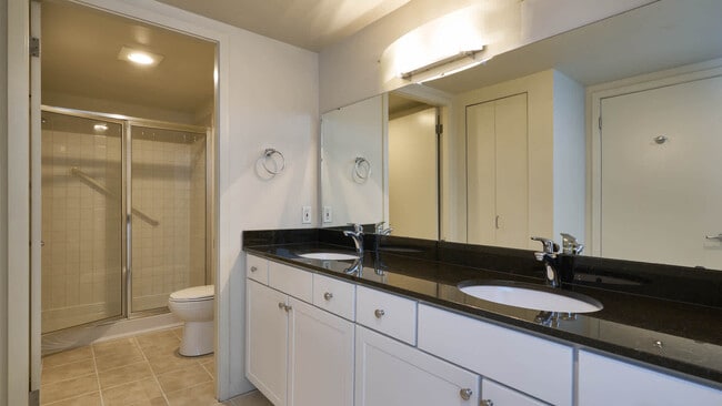 Bathroom - Harbor Steps