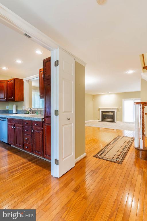 Foto del edificio - 4018 Lake Glen Rd