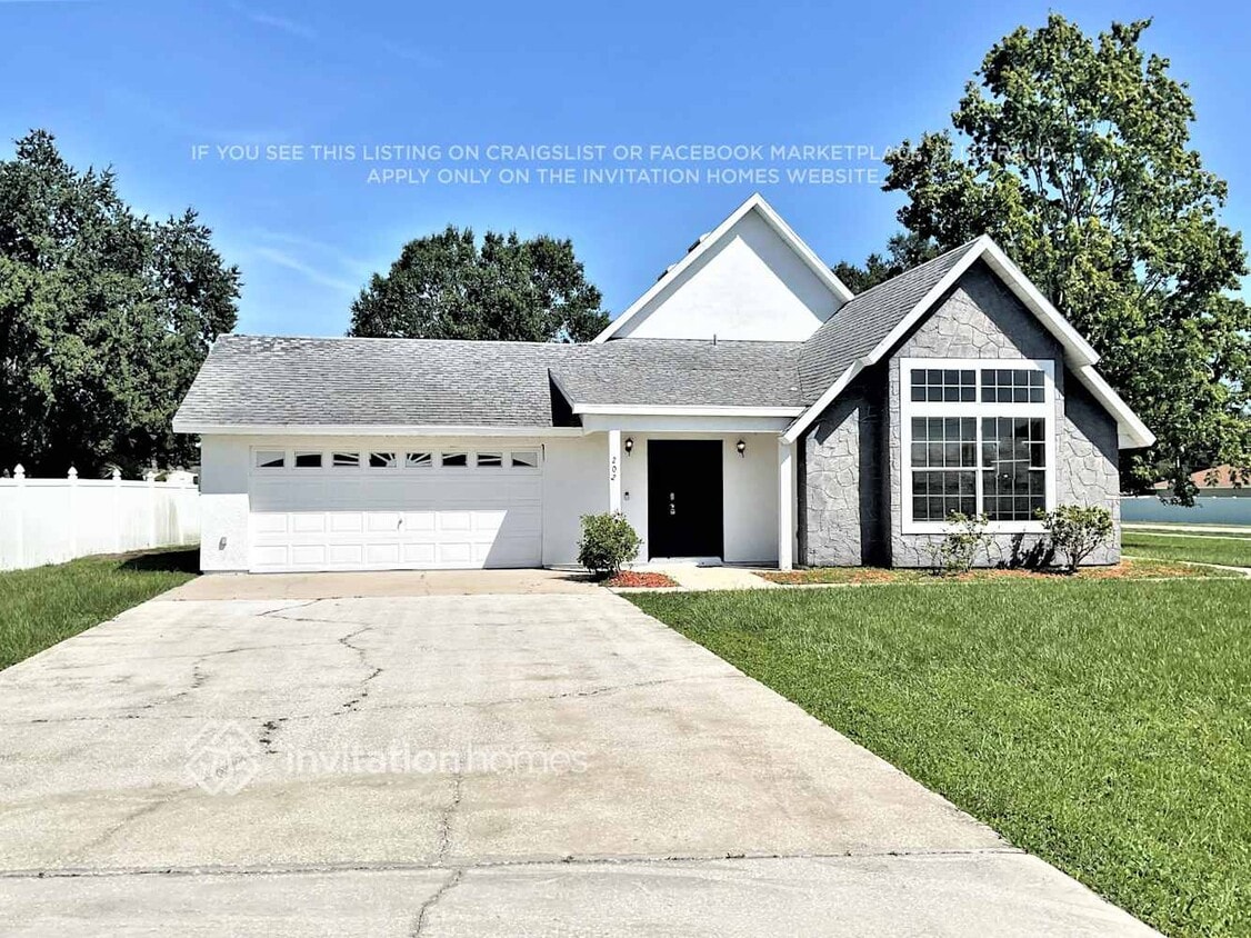 Primary Photo - 202 Ashford Pl