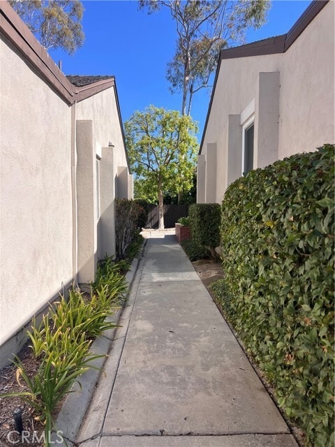 Building Photo - 28612 Friarstone Ct