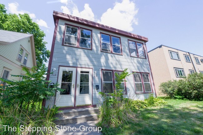 Building Photo - 510-512 W 28th St