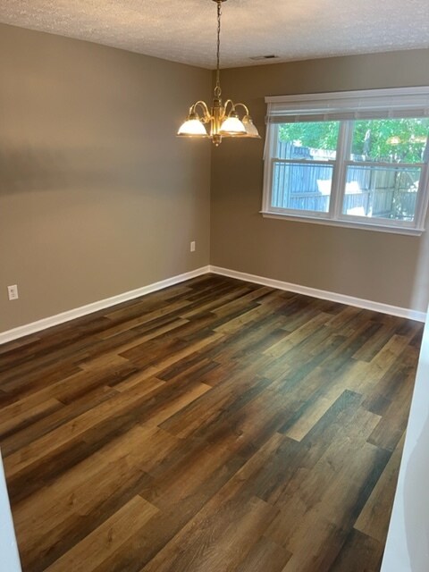 Foto del edificio - 9 Donnell Ave