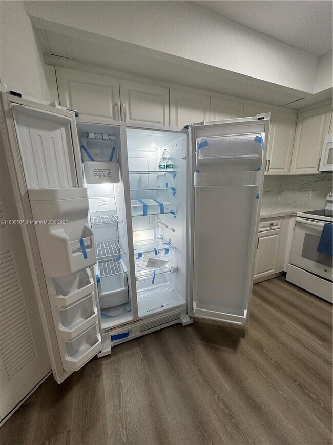 Foto del edificio - 12850 SW 4th Ct