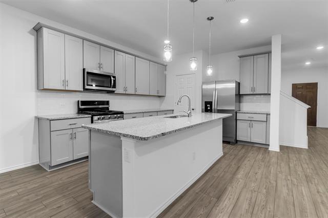Building Photo - 1006 Marigold St