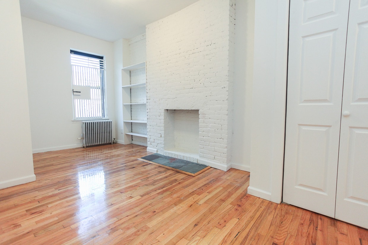 107 St Marks Pl, New York, NY 10009 Apartments in New York, NY