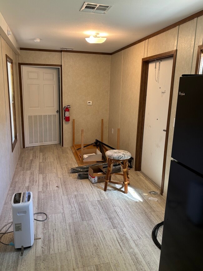 Building Photo - 10108 Codys Ln