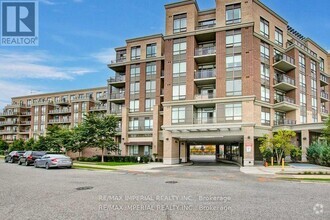 Building Photo - 540-540 Bur Oak Ave