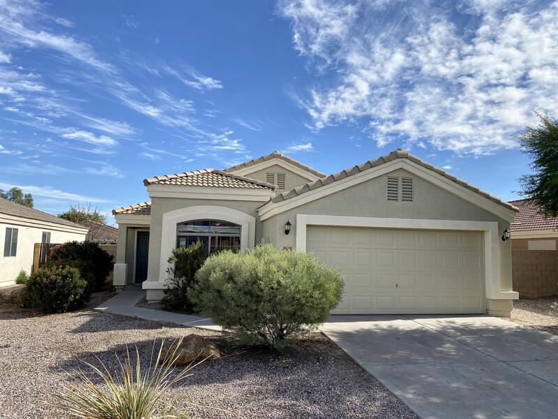 Primary Photo - 2156 N Santiana Pl