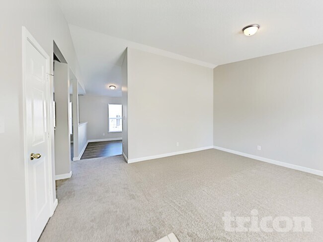 Building Photo - 7117 Red Bud Cir