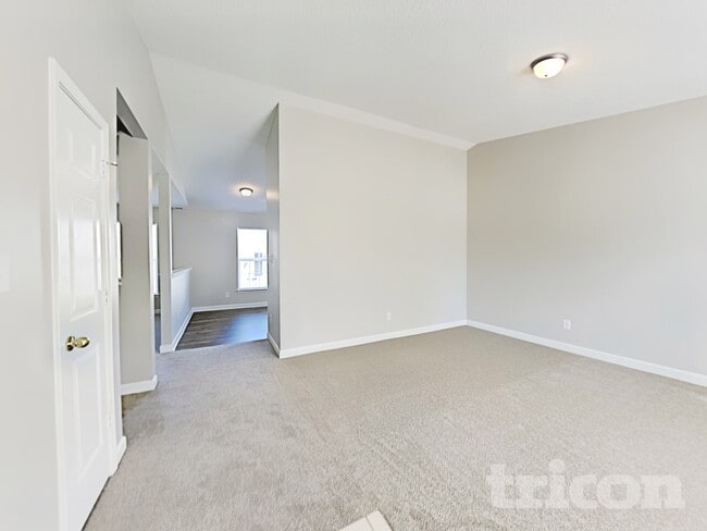 Foto del edificio - 7117 Red Bud Cir