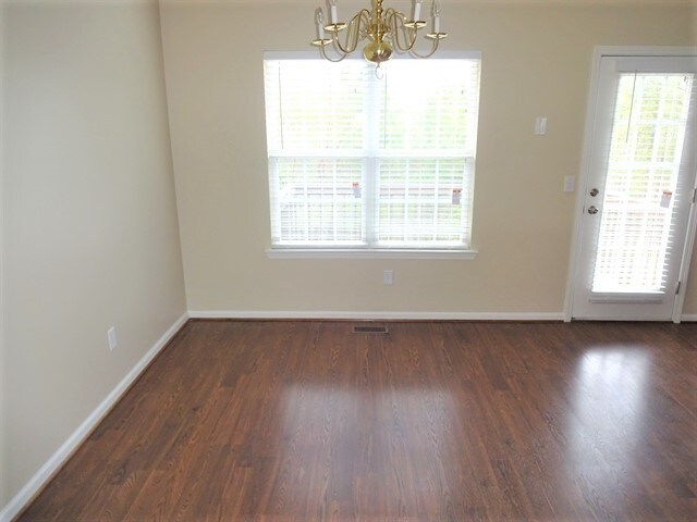Foto del edificio - 4051 Parks Rd