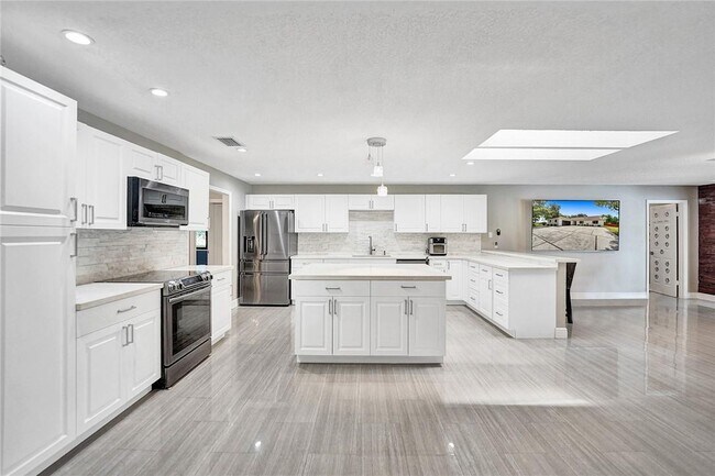 Foto del edificio - 9620 NW 26th Ct