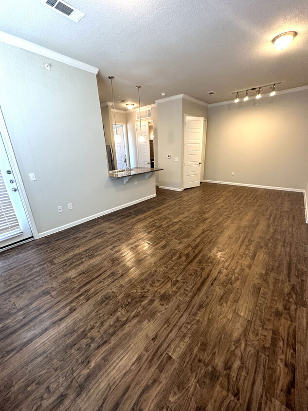 Foto principal - 27040 U.S. 380 Apt #1171, Aubrey, TX 76227...