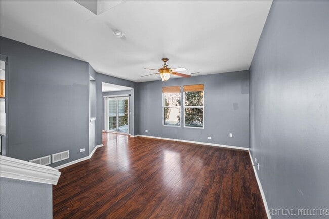 Foto del edificio - 643 Hawley Dr