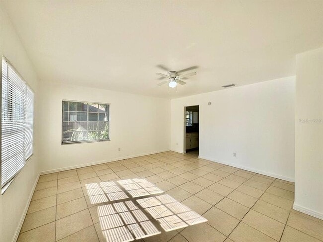 Foto del edificio - 1302 E New Orleans Ave