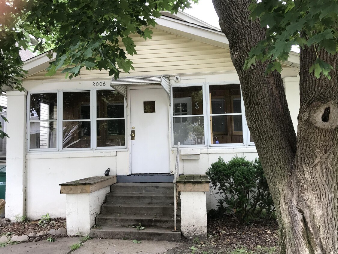 2006 W Alice Ave, West Peoria, IL 61604 House Rental in West Peoria