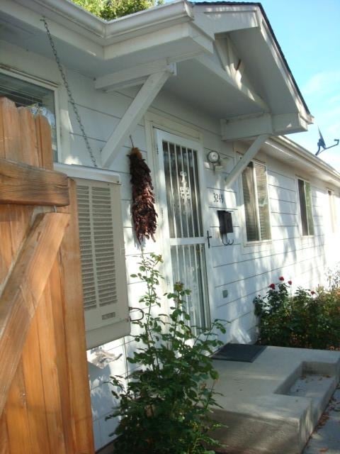Building Photo - 3249 Madison St