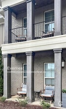 Building Photo - 708 Blue Sky Dr
